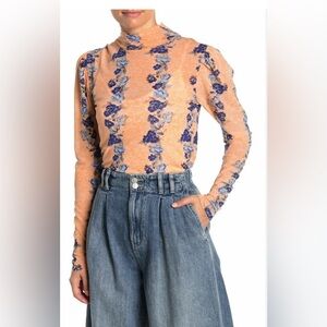 Free People Size M Tan Fitted Ribbed Blouse Long Sleeve Floral